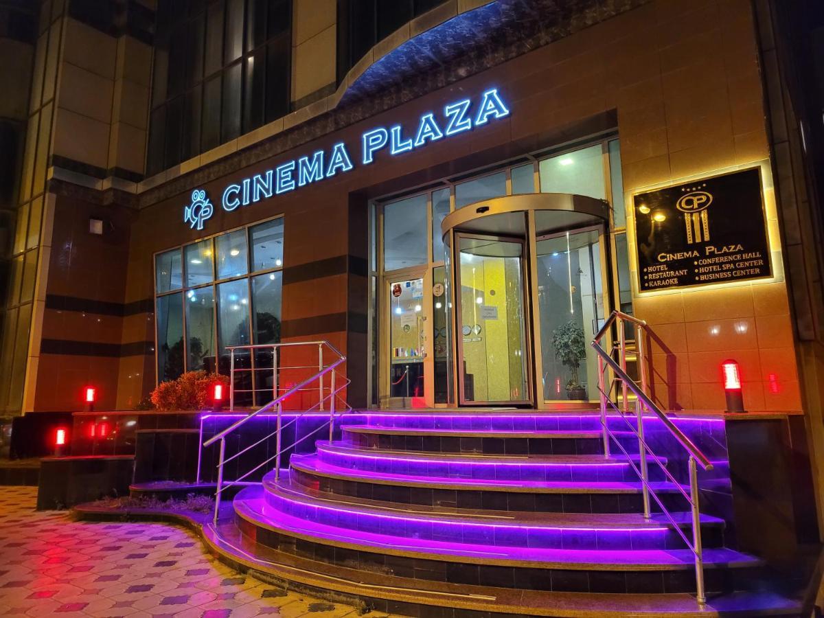 Cinema Plaza Hotel Bakoe Buitenkant foto